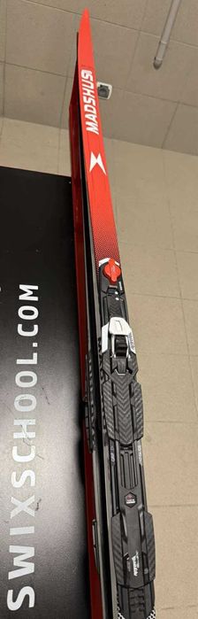 Biegówki topowy model z foką Madshius