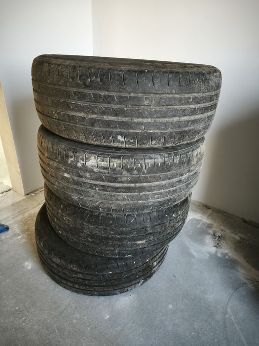 Sprzedam 4 opony nexen 215 x 55 x 17
