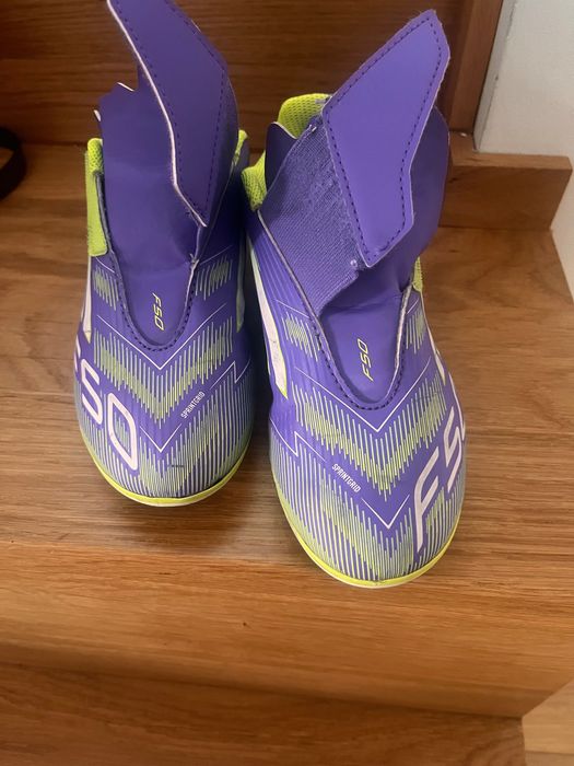 Adidas korki rozm. 33