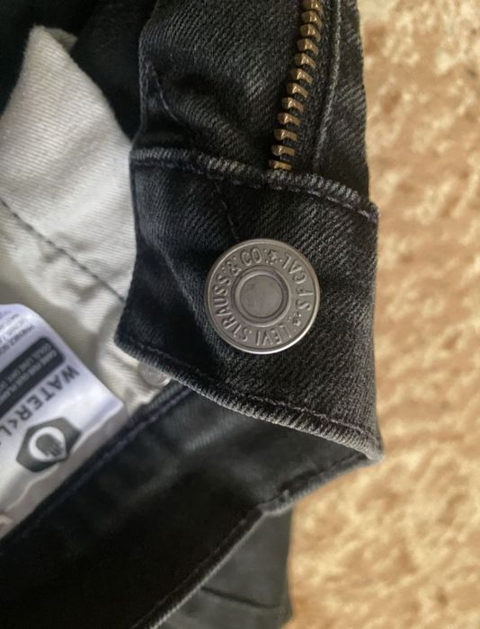 Джинси levis чорні