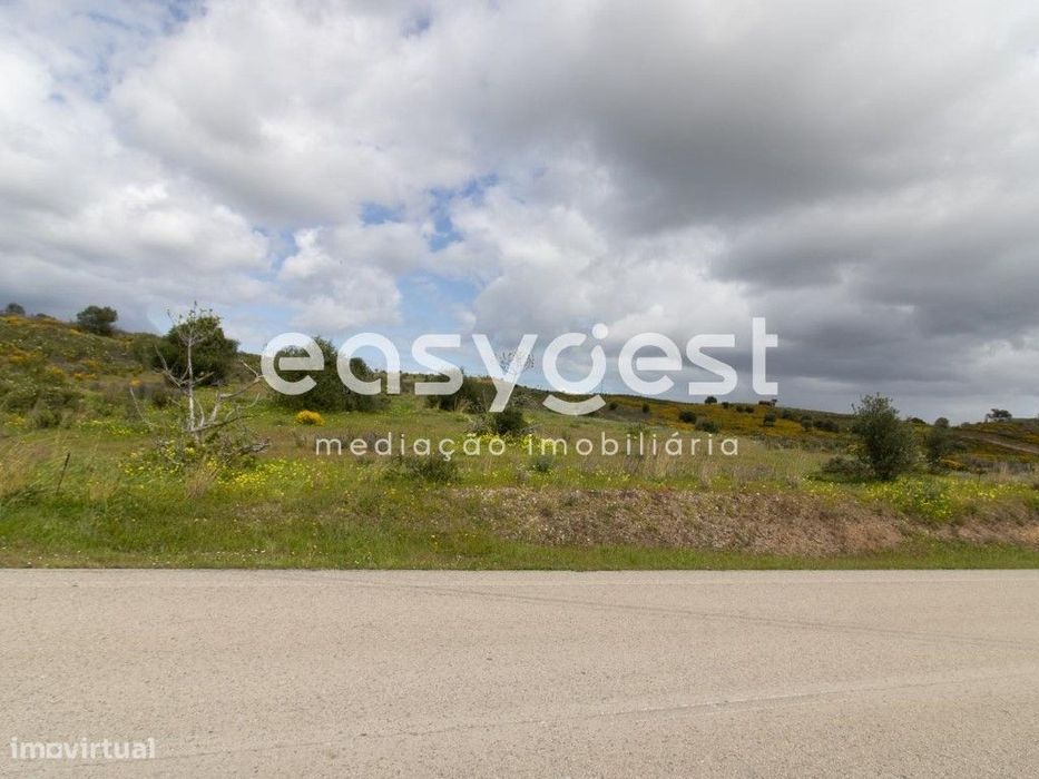 Terreno Rústico com poço para cultura de sequeiro no Sapal Chão