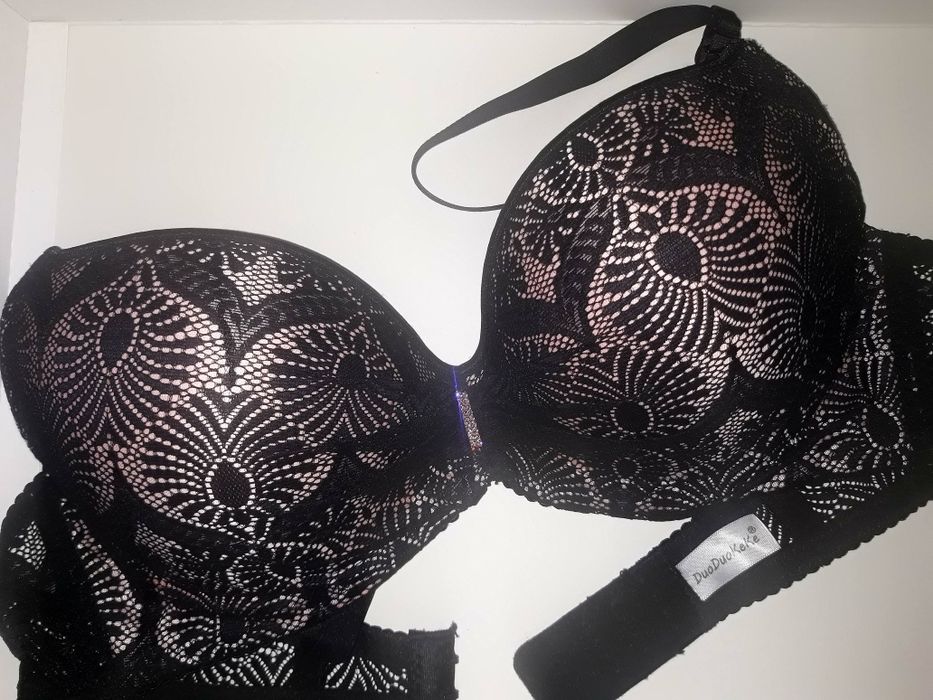 Новий бюстгальтер 85 C