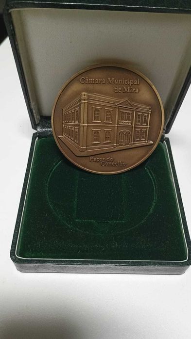 Medalhão da cãmara municipal de mira