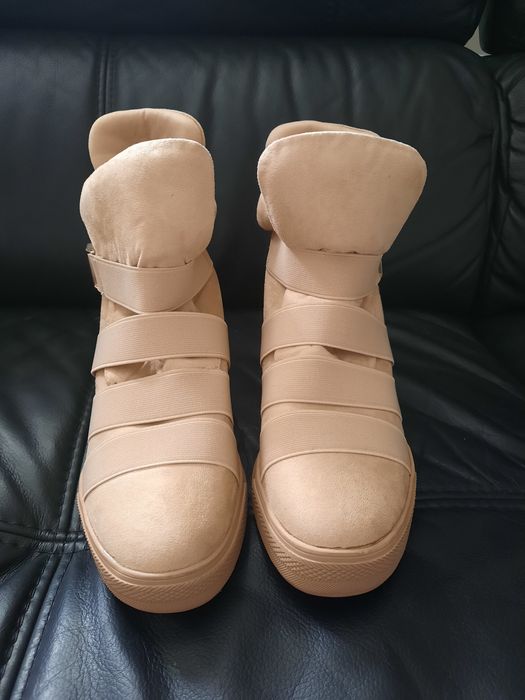 Sneakersy 38 na koturnie