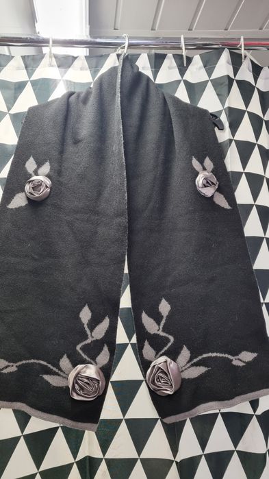 Wełniany, dwustronny szal  Willi