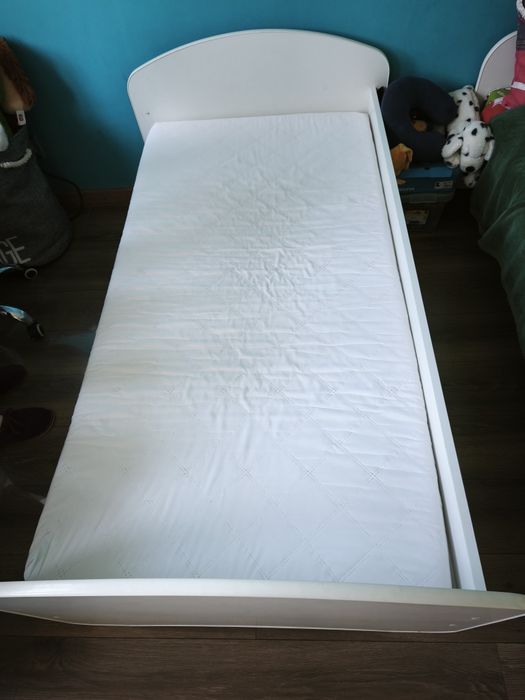 Łóżko dziecięce 160x80 z materacem