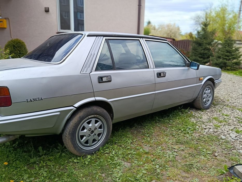 Lancia Prisma .  Продам автомобіль.