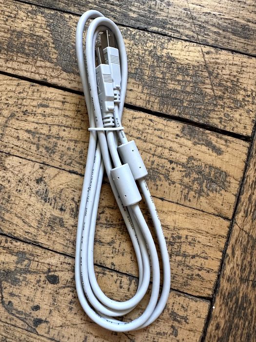 Biały kabel 1.80 cm USB-A do USB-C ok. 1.80 cm