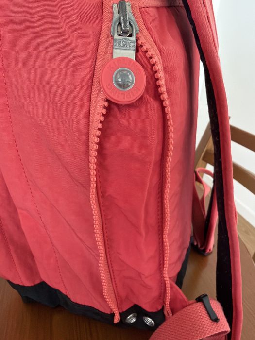 Mochila escolar Kipling (expansivel / com divisórias)