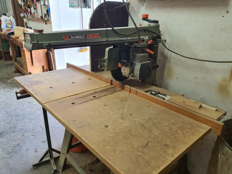 Maquina de corte Radial dewa 380 voltslt