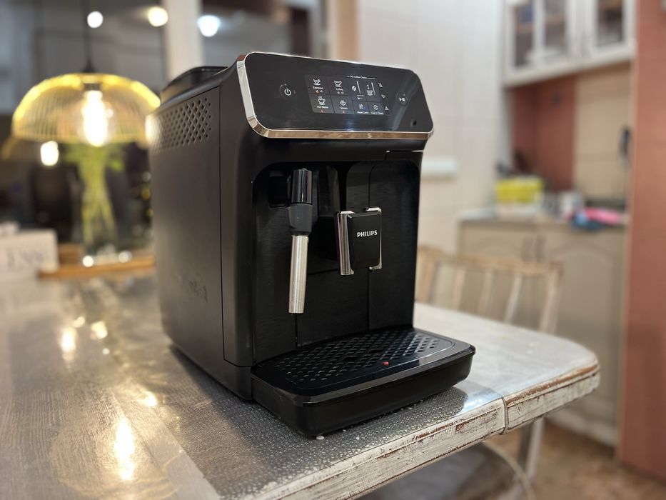 Автоматична кавомашина Philips Series 2200 EP2220/10
