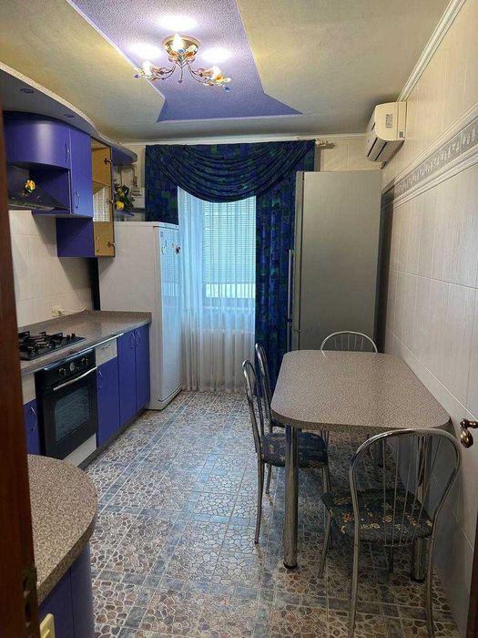 Продам 3-ком квартиру с ремонтом Ак.Королева (3-266-408)