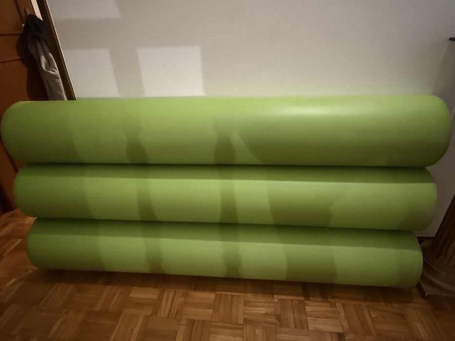 Almofada para parede para fazer conjunto com cama como nova