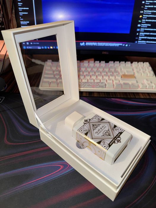 Lattafa Honor & Glory