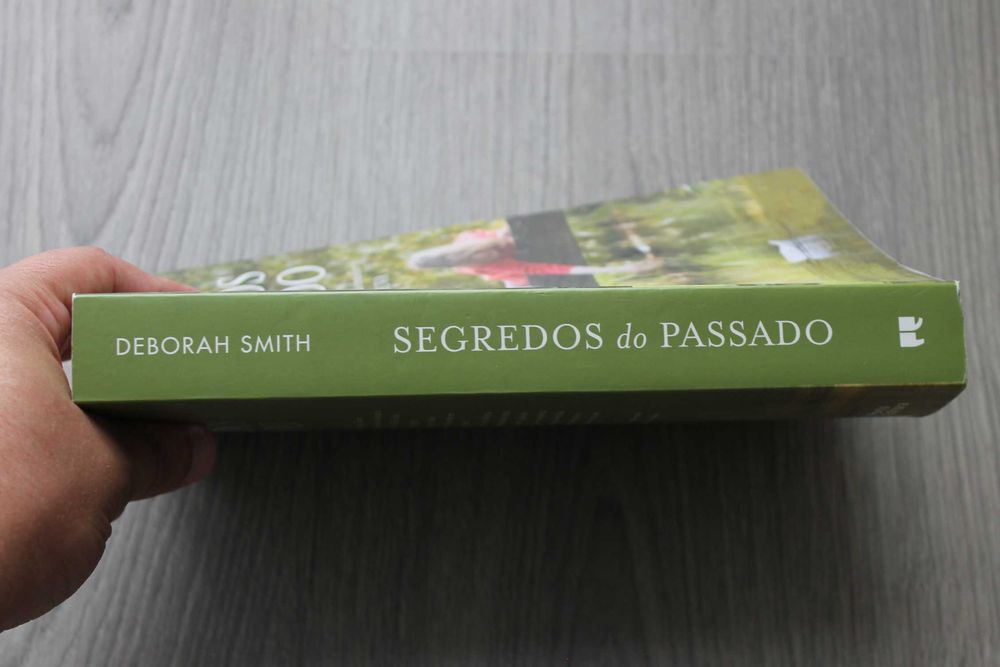 Livro Segredos do Passado de Deborah Smith