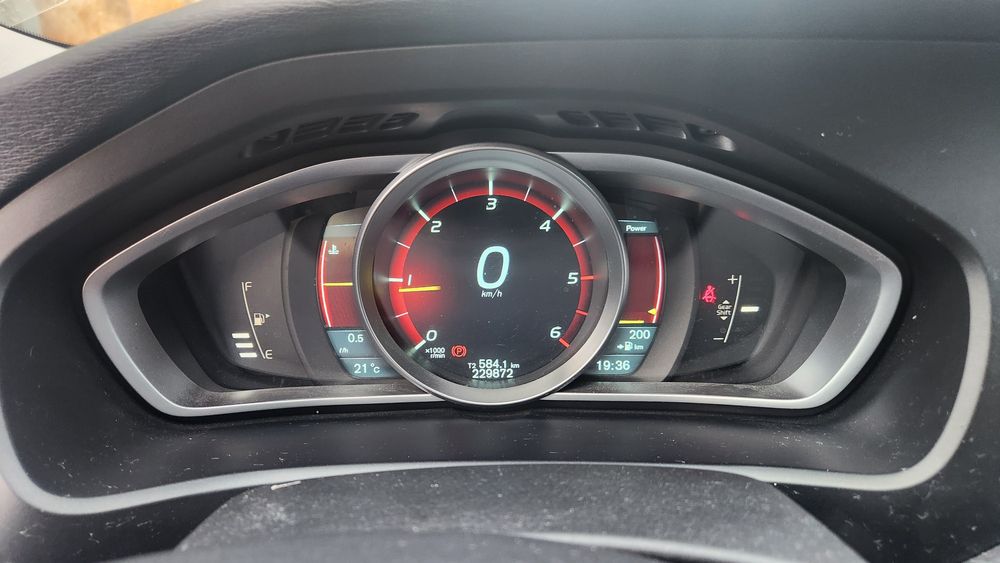 Volvo v40 1.6 D2 em excelente estado conservação — photo 5