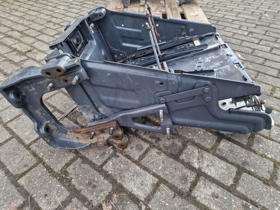 skrzynka na akumulatory podstawa akumulatora scania r s ntg ngs