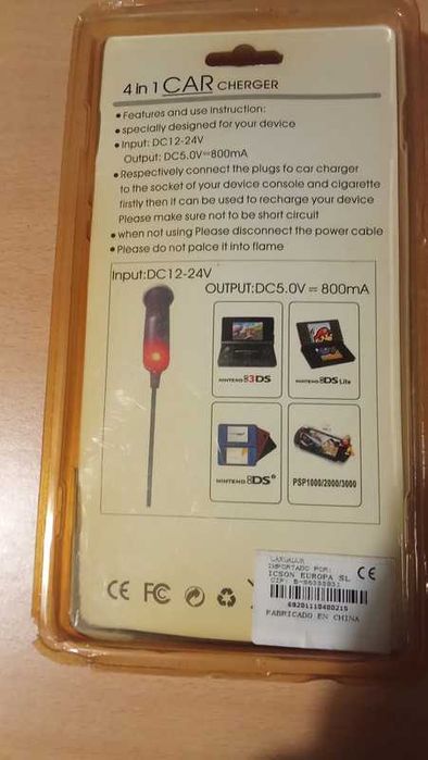 Carregador 4 on 1 de carro para nintendo e psp
