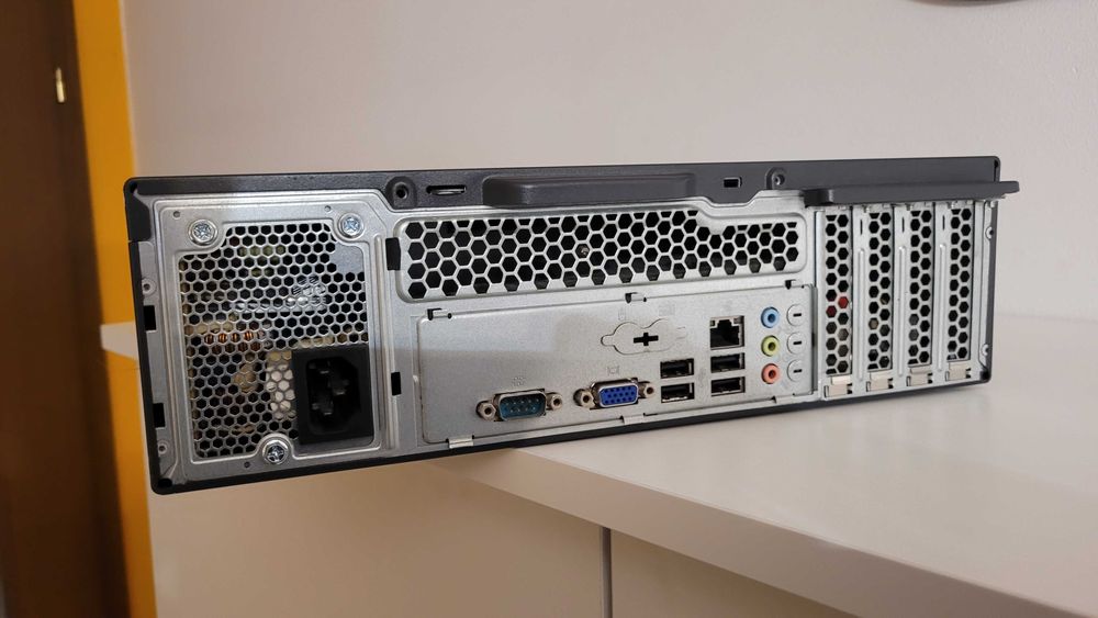 komputer lenovo thinkcenter m70e