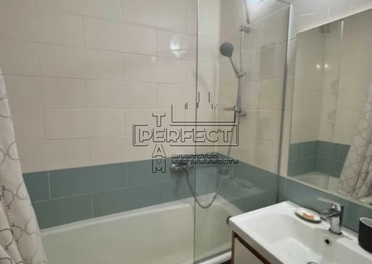 Продаж 1к квартири Івасюка (проспект) 17А / Ивасюка (проспект) 17 А