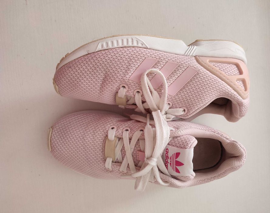 Детские кроссовки фирмы  Адидас