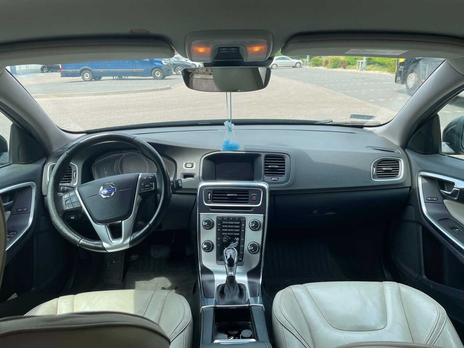 Volvo V60 T3 2016, FV23%, II właściciel