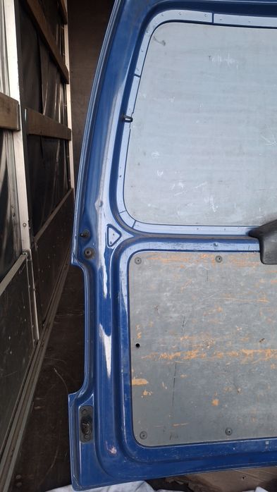 Vw caddy  klapa bagażnika oryginał lakier