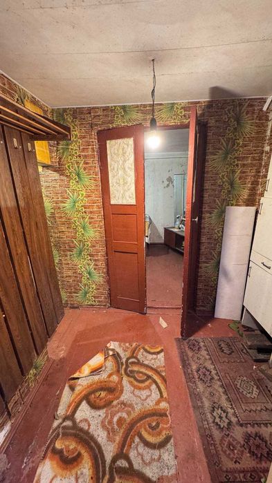 Продається хороша 1/2 частина будинку в районі Мар’янівки.