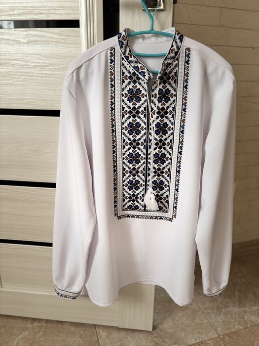 Вишиванка чоловіча , розмір L