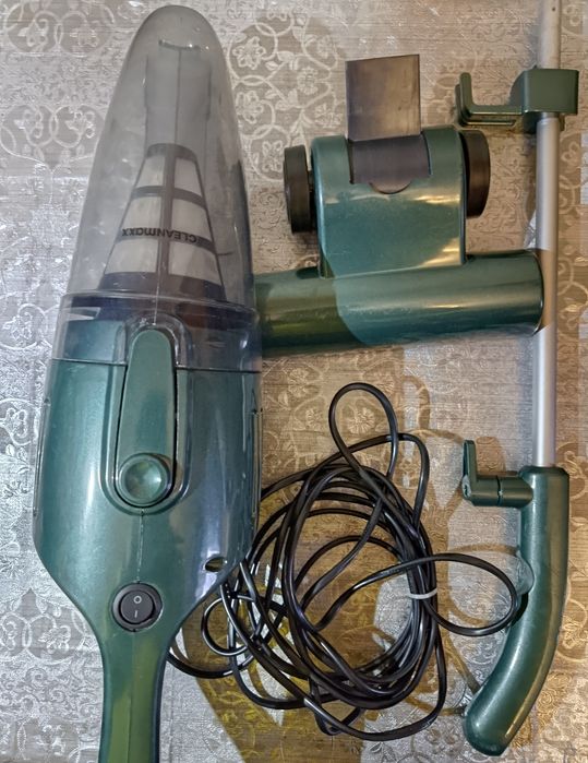 Продам вертикальний пилосос!