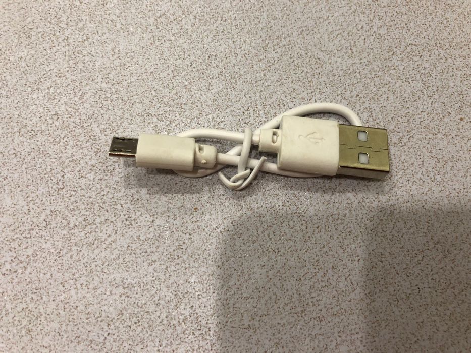 Кабель для зарядки