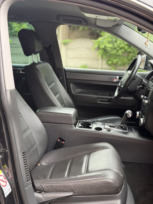 Volkswagen Touareg рестайлинг 3.0 дизель на пружинах