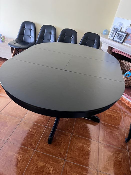 Mesa Preta ikea extensível