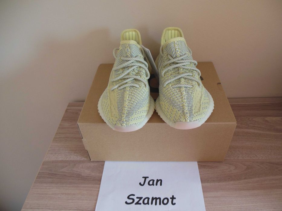 36 Adidas Yeezy Boost 350 V2 Antlia Non-Reflective FV3250