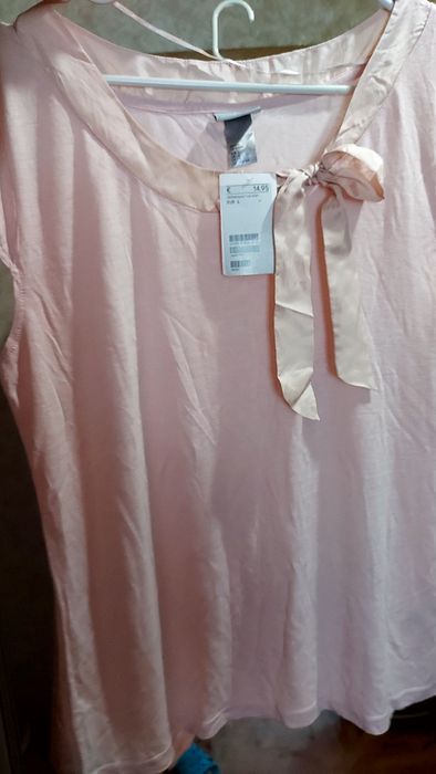 Женские футболки Л РАЗМ. НОВАЯ