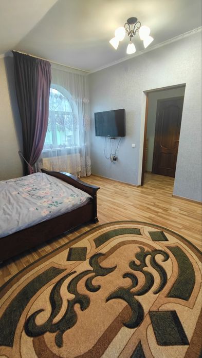 Продаж великого будинку для великої родини.