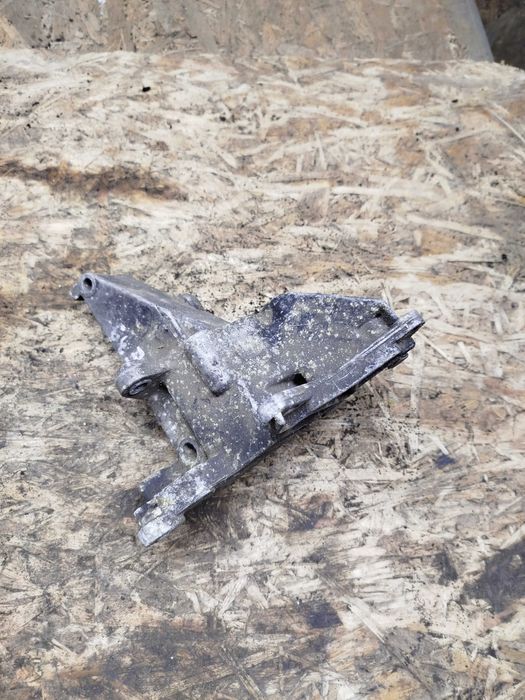 Кронштейн гідропідсилювача 11162245747 BMW E39