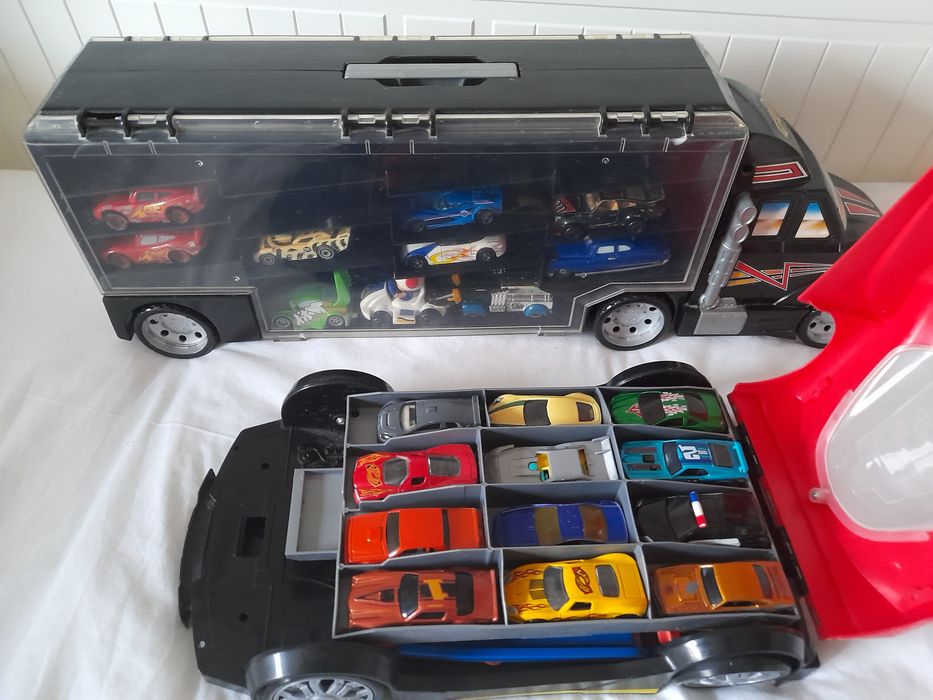 Lote Carrinhos + 2 Transportadores | ~30 carros