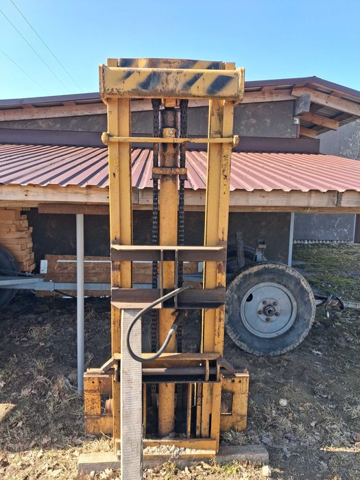 Maszt od wózka widłowego