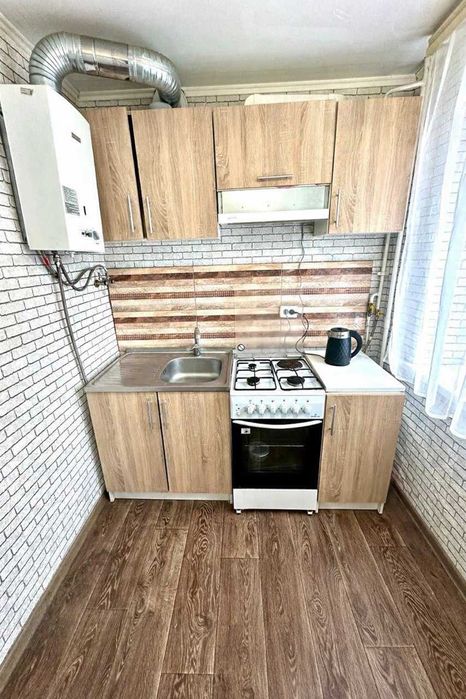 Продаж квартири 2к Вишенька ТОРГ 3 поверх купити двокімнатну квартиру