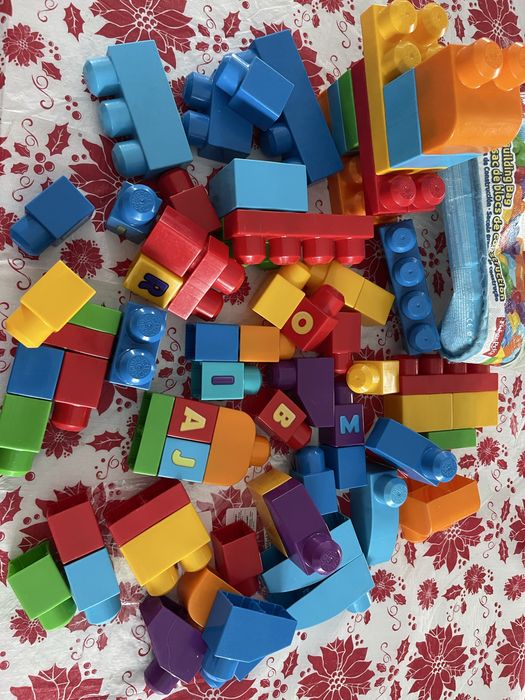 Констуруктор мега блокс mega bloks великий для найменьших