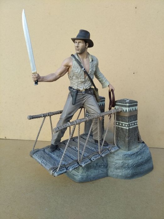 Статуя діорама Diamond select toys " Індіана Джонс і храм долі "