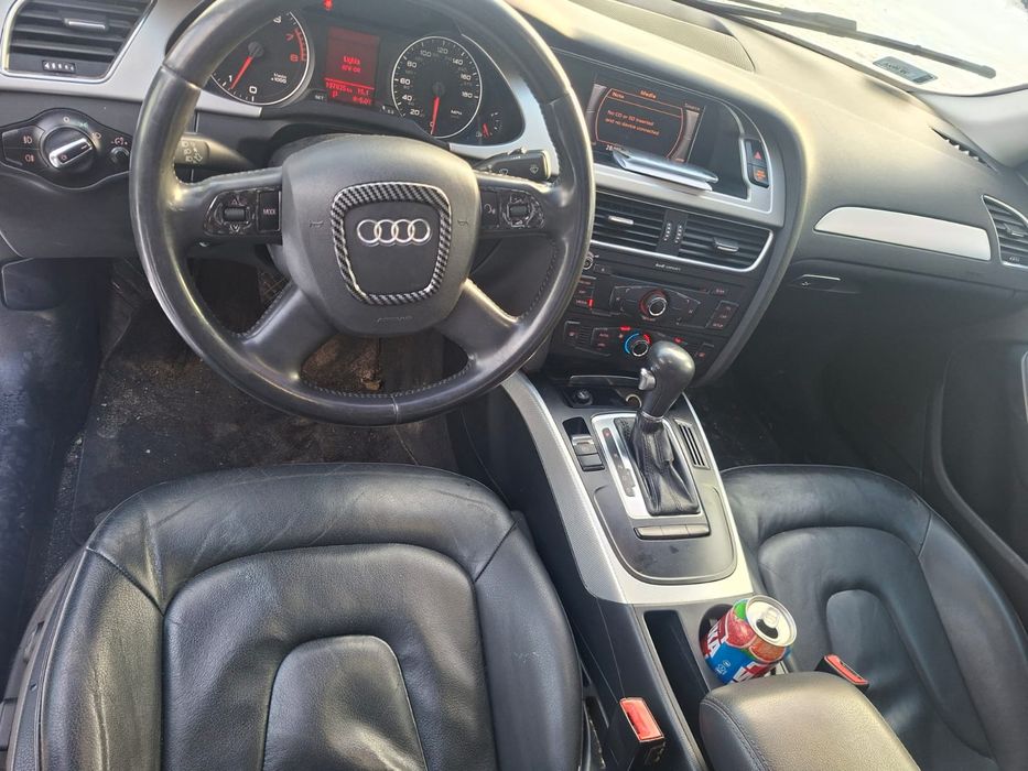 Audi A4B8 2.0 TFSI 211km  Automat