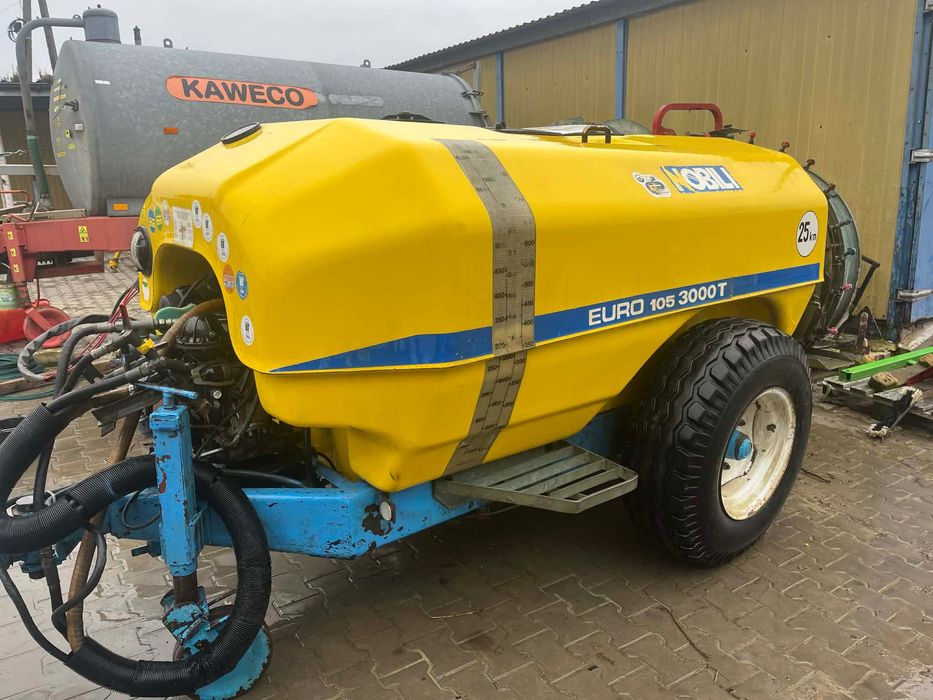 Opryskiwacz sadowniczy 3000 l