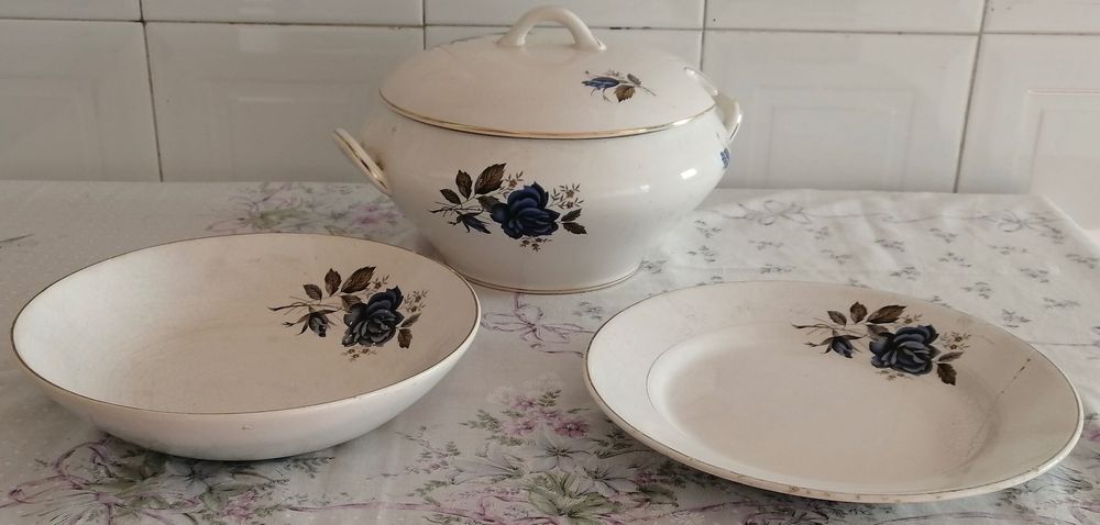 conjunto de loiça de marca