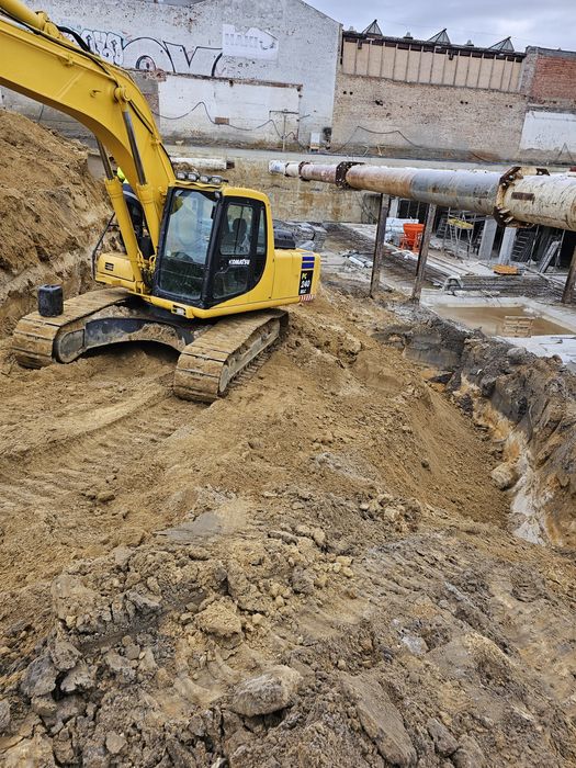 Koparka gasienicowa komatsu