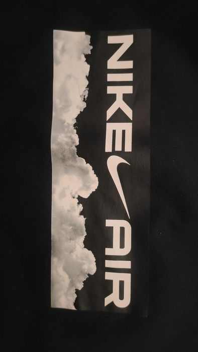 świetny t-shirt Nike Air Cloud