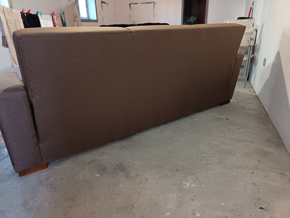 Sofá cama 3 lugares impecável
