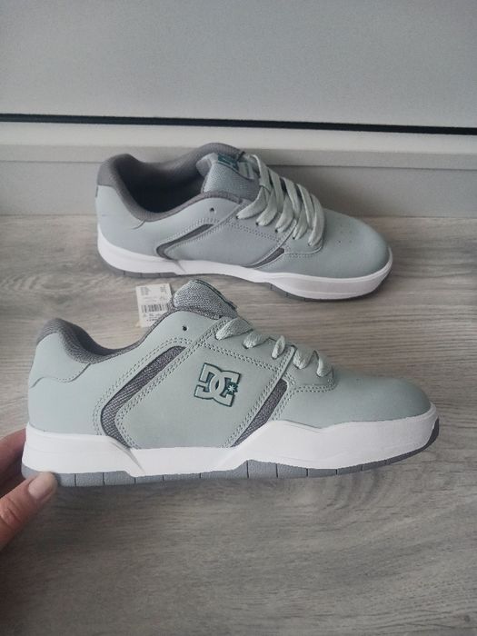 Nowe buty DC rozm. 39