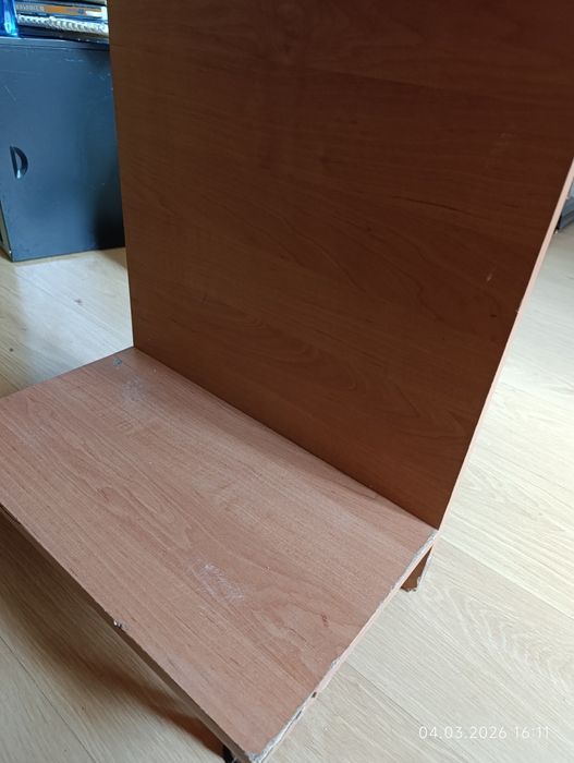 Компьютерный стол,угловой. Идеальное состояние